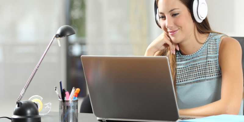 How Online Business Courses Can Support Aspiring Entrepreneurs